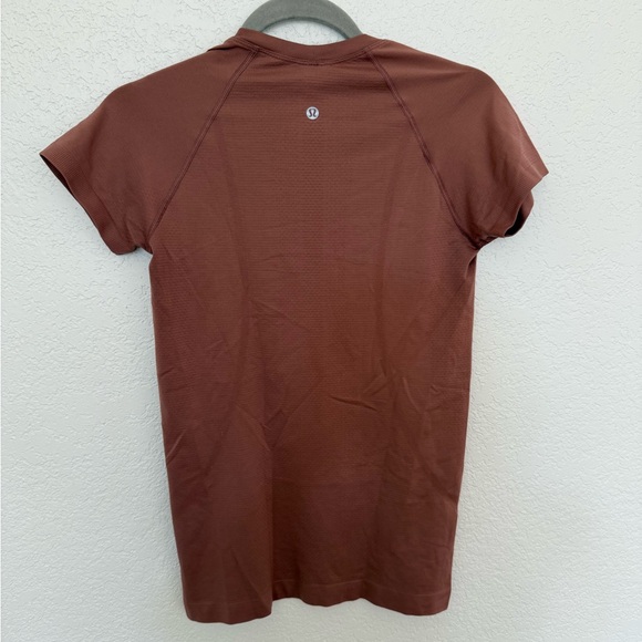 Lululemon Swiftly Tech Short Sleeve Shirt 2.0 *Race Length Ancient Copper - Picture 4 of 5